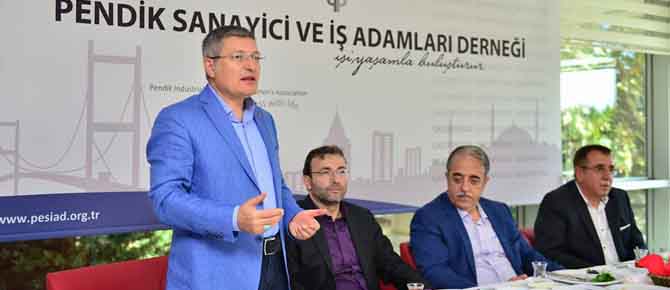 Pesiad'ın onur kurulu kahvaltısı artık geleneksel oldu!