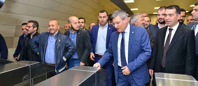 Pendik-Kadıköy metrosu ilk seferine başladı