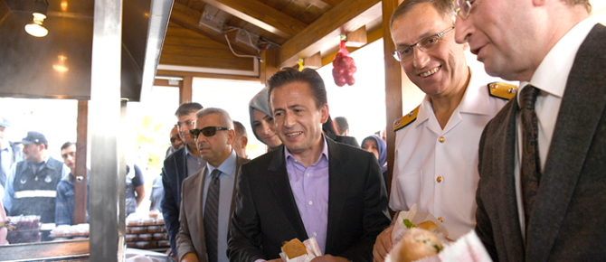Artık Eminönü'ne balık-ekmek yemeye gitmeyeceksiniz!