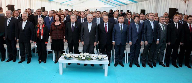 Başbakan Yıldırım Tuzla'da Eğitim ve Araştırma Hastanesi'ni hizmete açtı