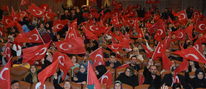 Yunus Emre Kültür Merkezi böyle kalabalık görmedi!