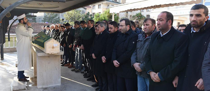 AK Partili Başkan Emir Tokmak son yolculuğuna dualarla uğurlandı!