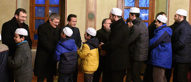 Güne Sabah Namazı'yla başladılar; Bakın nerede?