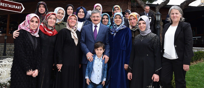Hayatın eksiklerini değil, güzelliklerini çoğaltalım