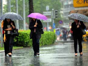 İstanbullular dikkat! Meteoroloji saat verdi