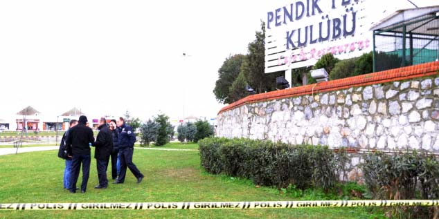 Pendik'te boğazı kesilmiş ceset