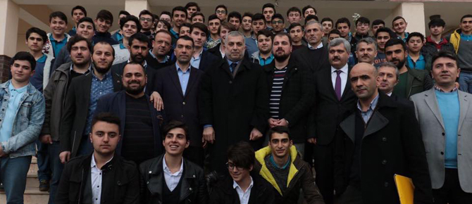 Milletvekili Külünk İmam Hatip Lisesinde gençlerle buluştu