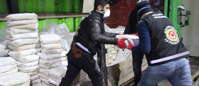 Pendik'te 42 Milyon Liralık 210 Kilo Eroin Ele Geçirildi