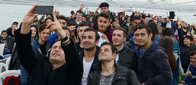 Tuzla'da gelenek bozulmadı! Yine tur attılar