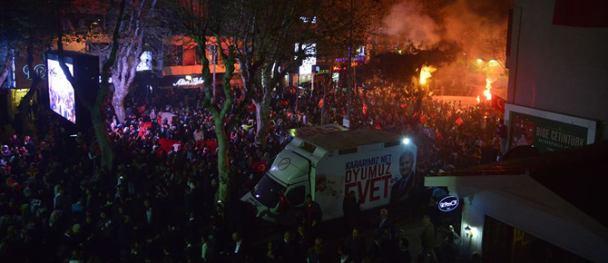 AK Parti'den muhteşem Referandum Zaferi!