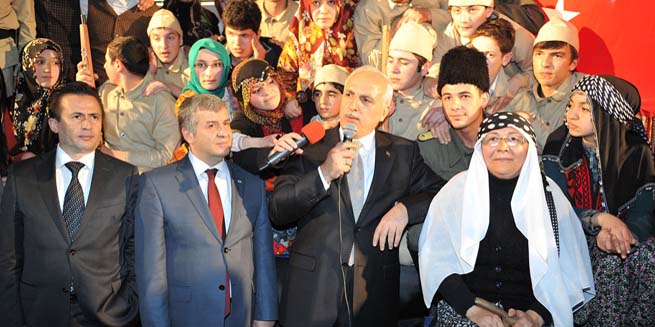 Vali Mutlu,  Çanakkale Çadırı'ndaydı