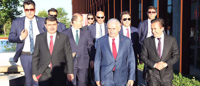 Başbakan Yıldırım'a, Tuzla’da Fahri Doktora