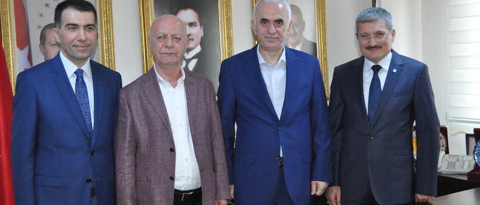 Kılıçdaroğlu İstanbul'a değil Berlin'e yürümeli