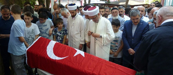 Bıçaklandığı Camiden Cenazesi Kaldırıldı