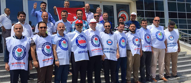 Şehit yakınlarını  ve gazileri hiç bir zaman yalnız bırakmayacağız!