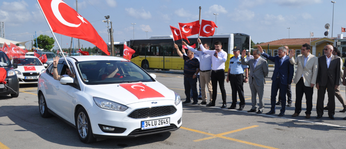 150 araçlı konvoy şehitler için yola çıktı