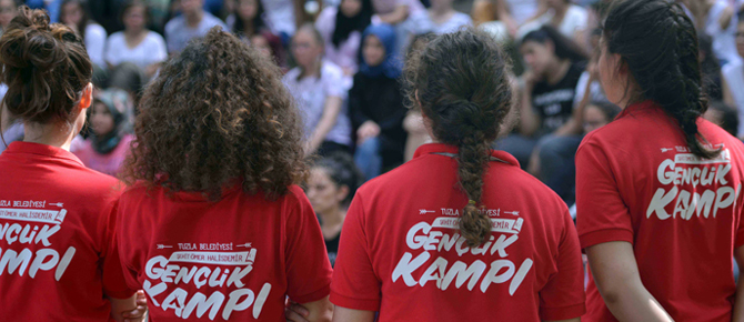 ‘7 Bölge, 7 Renk’ Tuzla Belediyesi Şehit Ömer Halisdemir Gençlik Kampı'nda