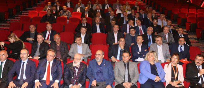 Tuzla’nın Eğitim Yöneticileri Aliya İZZETBEGOVİÇ’ i  andı!