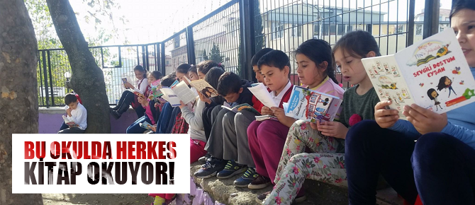 Bu okulda herkes kitap okuyor…
