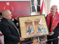 CHP Genel Başkanı'ndan Şehit ve Gaziler Derneği'ne ziyaret