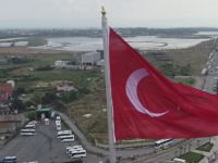 15 Temmuz Destanı’nın 2. Yıl Dönümünde Bayrağımızı 63 Metre Yükseklikten Dalgalandırdı