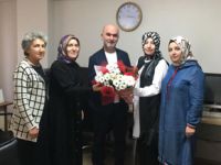 AK Partili Kadınlar'dan Duyuru Gazetesi'ne ziyaret