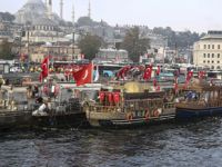 Eminönü'ndeki balık ekmek satan tekneler için karar