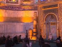 Erdoğan Ayasofya Camisi'ne bağışladı