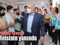 AK Parti İl Başkanı Kabaktepe'ye Pendik'te coşkulu karşılama