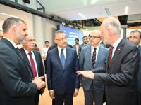 Cumhurbaşkanı Yardımcısı,Teknopark İstanbul’da İncelemelerde Bulundu