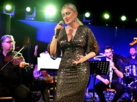 Muazzez Ersoy'dan muhteşem Kıbrıs Konseri