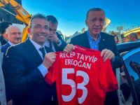 Cumhurbaşkanı Erdoğan'a Pendikspor forması
