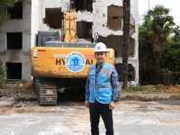 Tuzla’da Marmados Sitesi yıkıldı