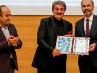 Hüsamettin Elçi'ye Dede Korkut Kültür Ödülü!