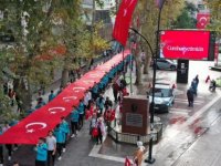 Pendik'te 100 Metrelik Türk Bayrağı ile Cumhuriyet Kutlaması