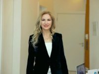 Yaz Ayında Göz Alerjileri Neden Olur? Nelere Dikkat Edilmeli?