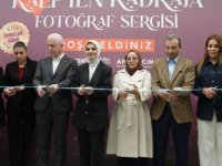 Bakan Göktaş Pendik'te sergi açılışına katıldı