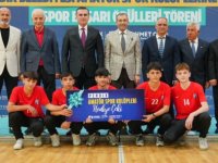 Pendik Belediyesinden Amatör Spor Kulüplerine malzeme desteği