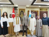 İl Kadın Kolları Başkanından Cin'e ziyaret