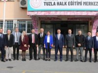 Tuzla'da protokol muhtarlarla buluştu