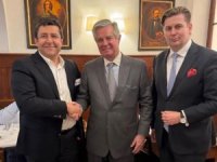 Çetin Ay, Trump Ekibiyle Avrupa’da Masaya Oturdu