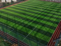 Pendik'te FİFA ölçülerindeki futbol sahası yenilendi
