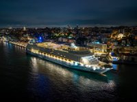 İSTANBUL KRUVAZİYER TURİZMİNDE  REKOR SAYIDA TURİST GELDİ