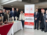 Kaymakam Yıldız'dan Halk Eğitim Standına ziyaret