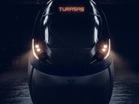 TÜRKİYE'NİN ÜRETTİĞİ İLK HIZLI TREN RAYLARA İNİYOR