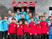 Pendikli Liseli Gençler Bakan Yardımcısı Hamza Yerlikaya ie buluştu