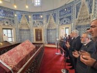 Kanuni Sultan Süleyman kabri başında dualarla anıldı