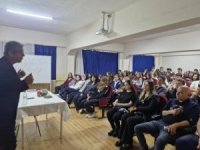 "Dilimiz Kimliğimizdir": Prof. Dr. Şerifali Bozkaplan Gençlerle Buluştu