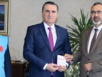 Pendik Kaymakamı Yıldız, kurbanını TDV’ye emanet etti