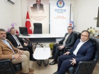 Kaymakam ve Belediye Başkanı'ndan Eğitim Bir Sen'e ziyaret
